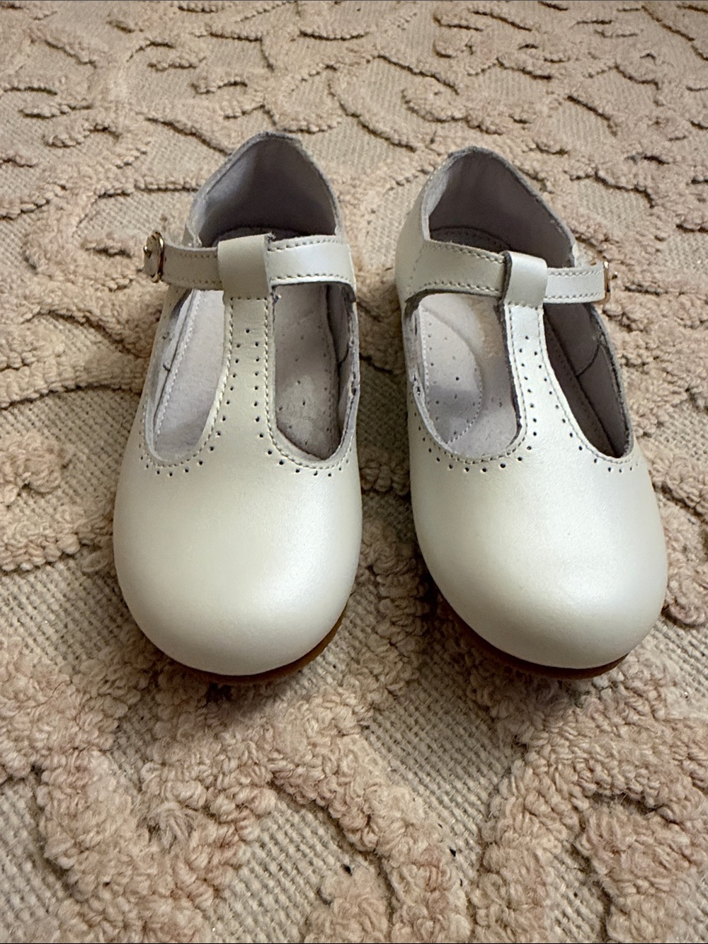 L'Amour Girls' T-Strap Dress Shoes in Ivory